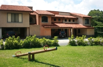 Construcci&oacute;n de proyectos habitacionales.